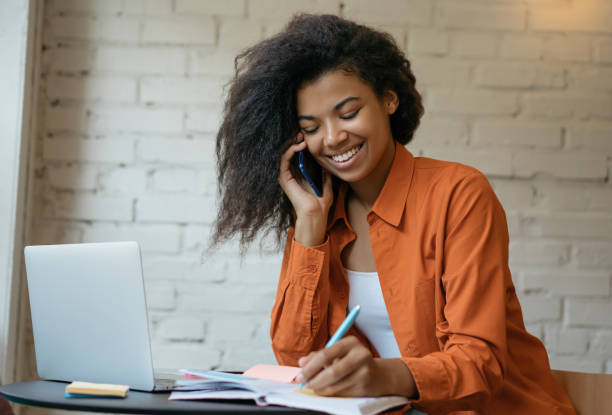 Expert Support for HR Students
